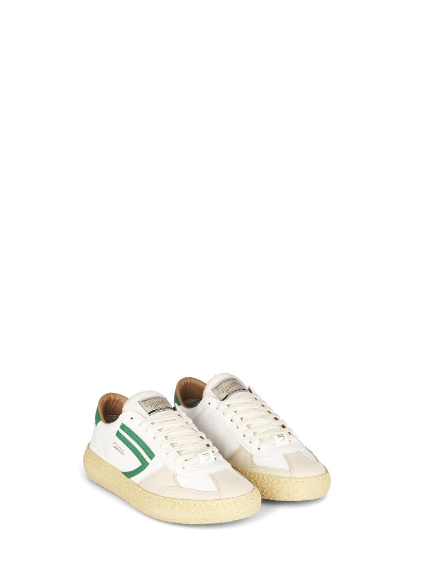 Puraai Vintage-Inspired Low-Top Sneakers With Green Accents