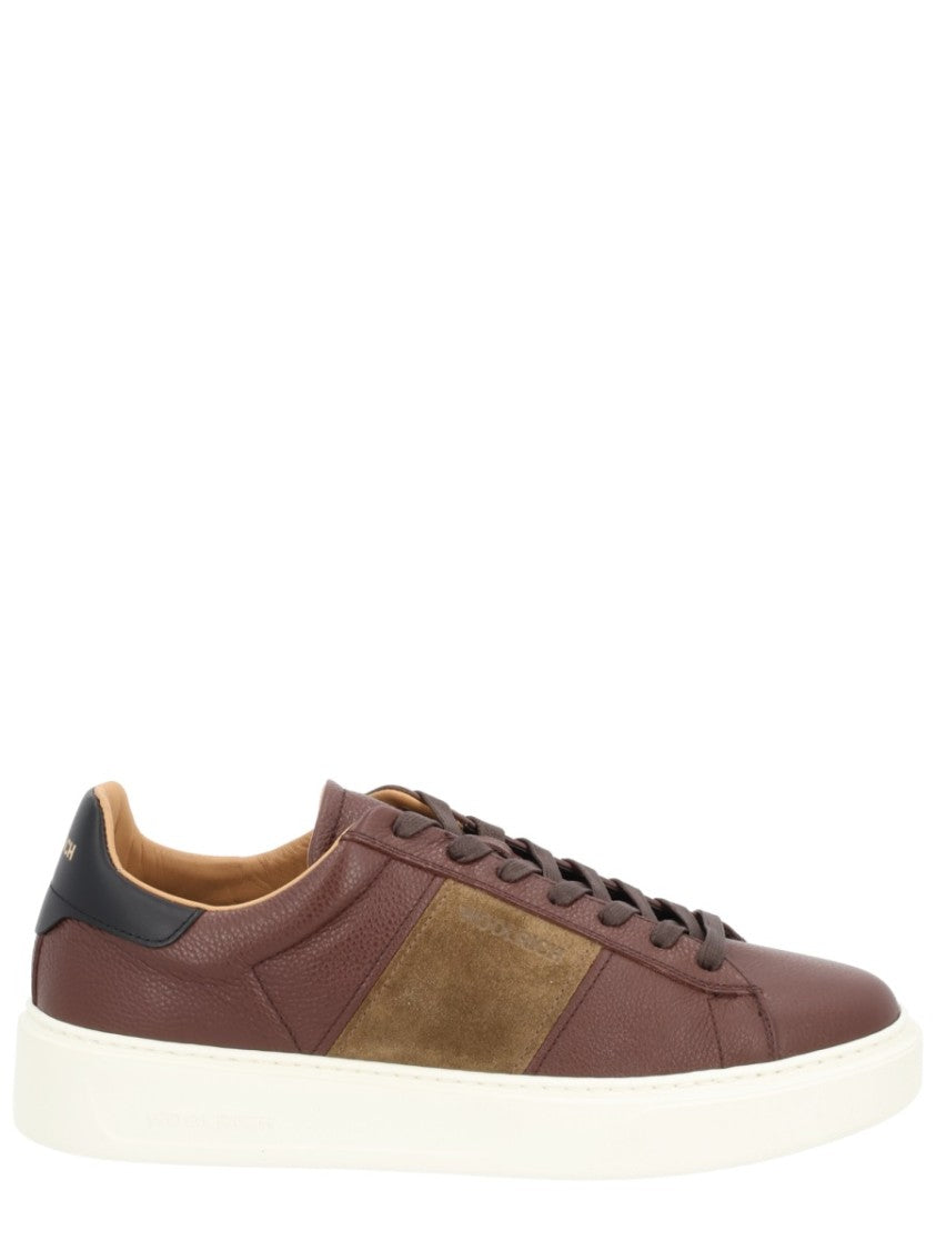 Woolrich Sleek Low-Top Sneakers With Suede Side Panels And Gold Branding