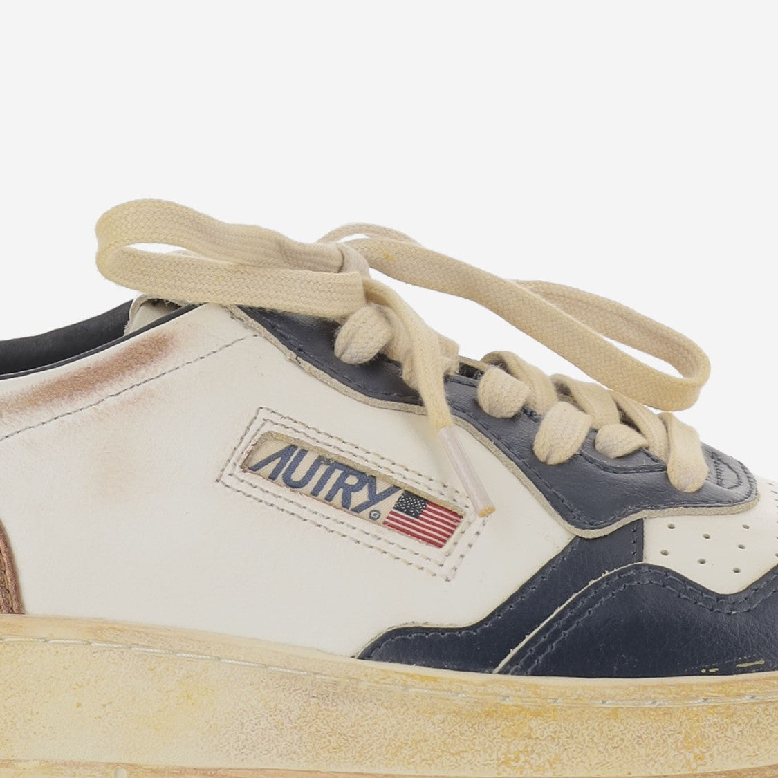 Autry Medalist Low Super Vintage