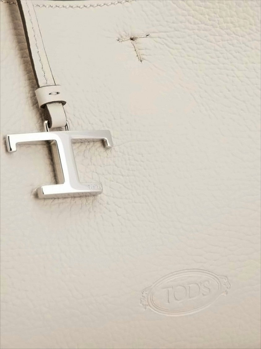 Tod's Textured Calf Leather Shoulder Bag With Detachable Strap