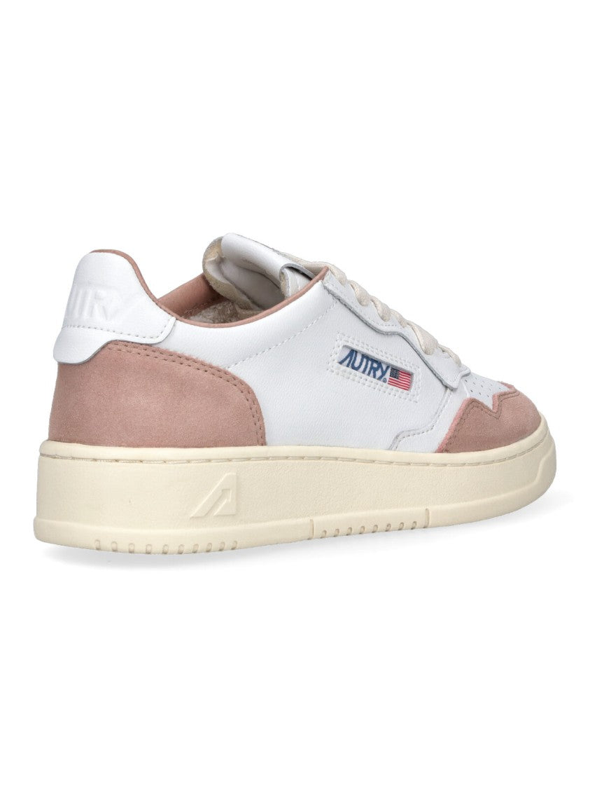 Autry Low-Top Classic Sneakers With Minimalist Detailing