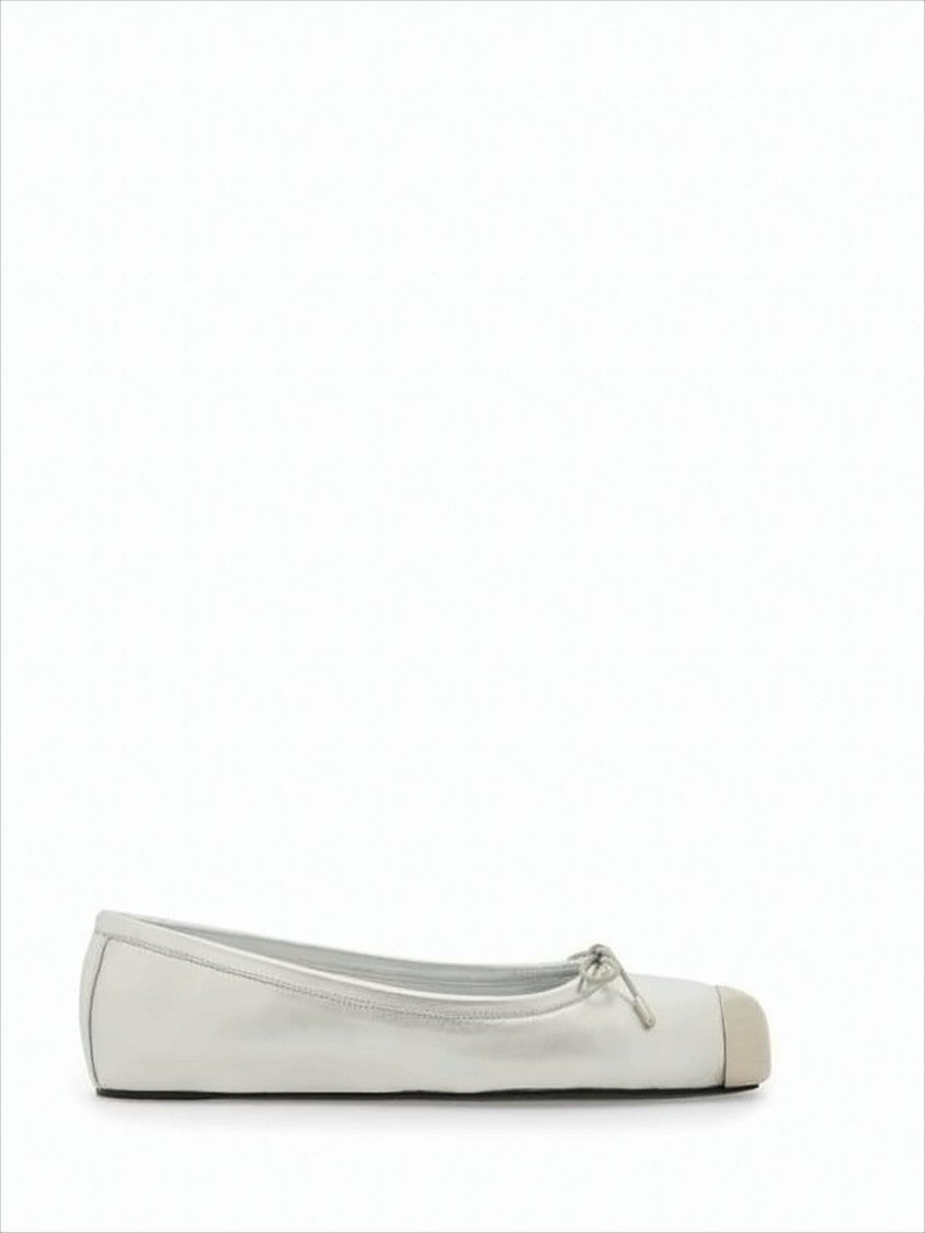Alexander Mcqueen Leather Flat Shoes With Cap Toe