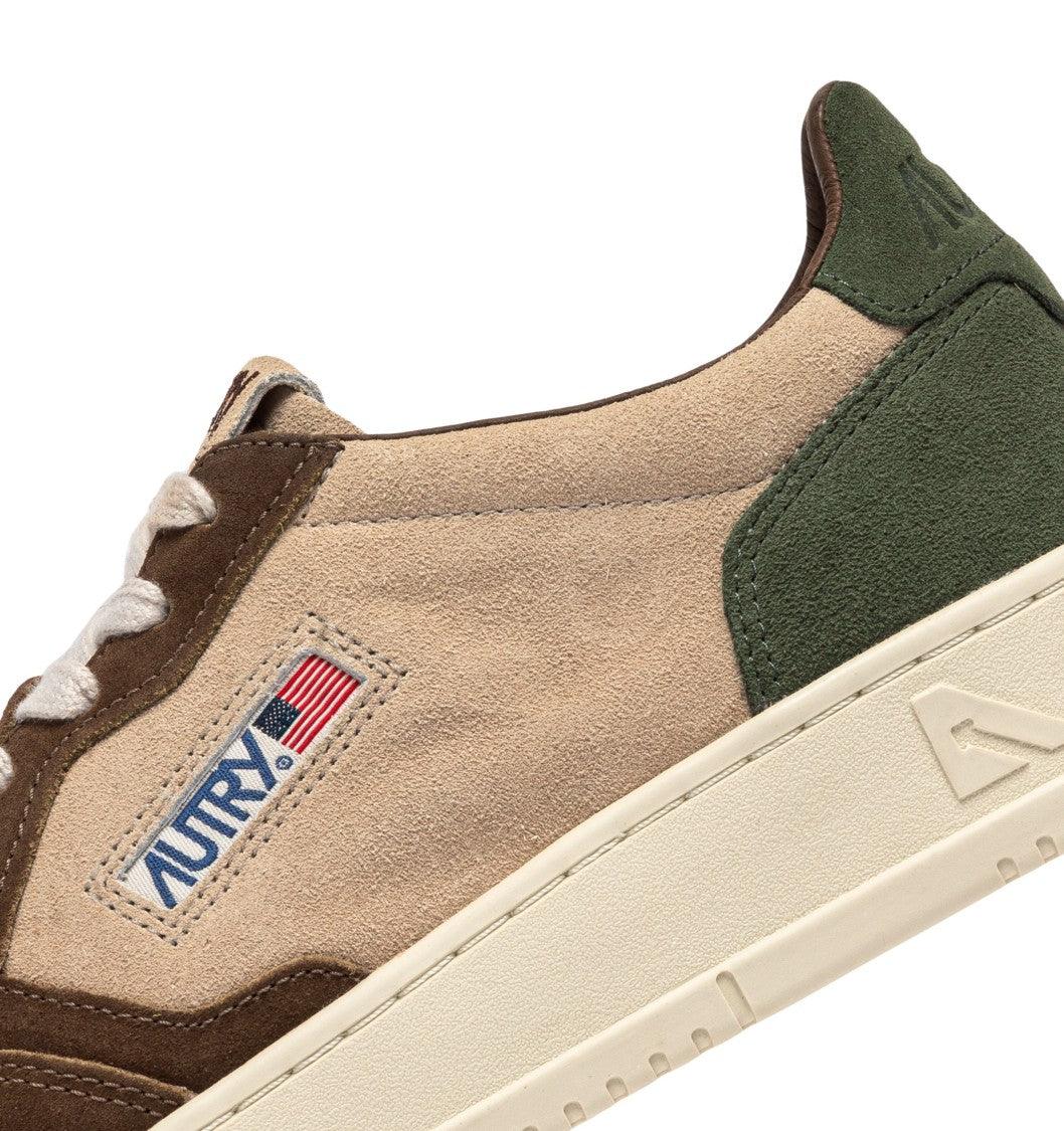 Autry Medalist Lowtric Suede Capper Land Sneakers