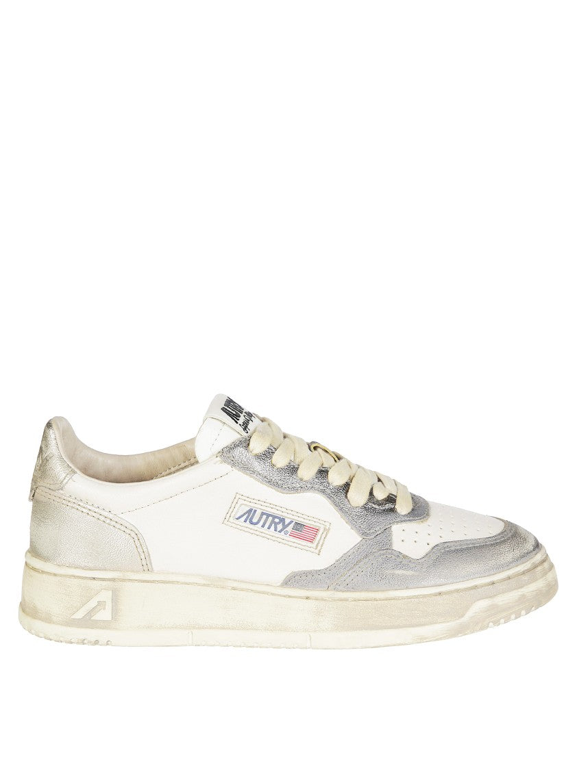 Autry Sup Vint Low Wom Sneakers