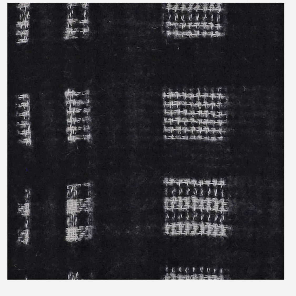 Faliero Sarti Textured Checkered Scarf With Fringed Edges And Contrast Trim