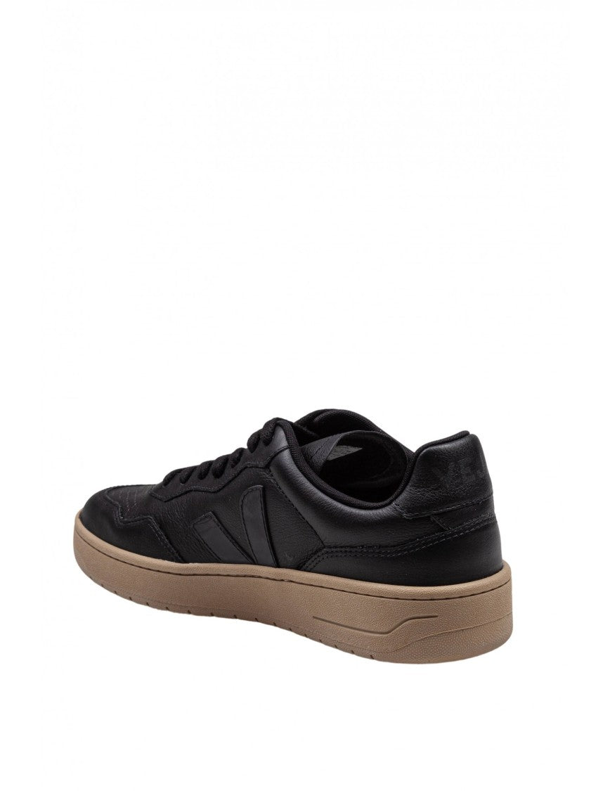 Veja Sneakers V-90 In Leather Color Black