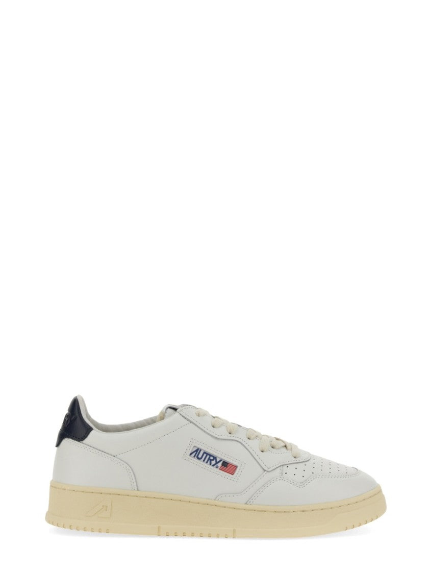 Autry Medalist Low Perforated Cow Leather Sneakers