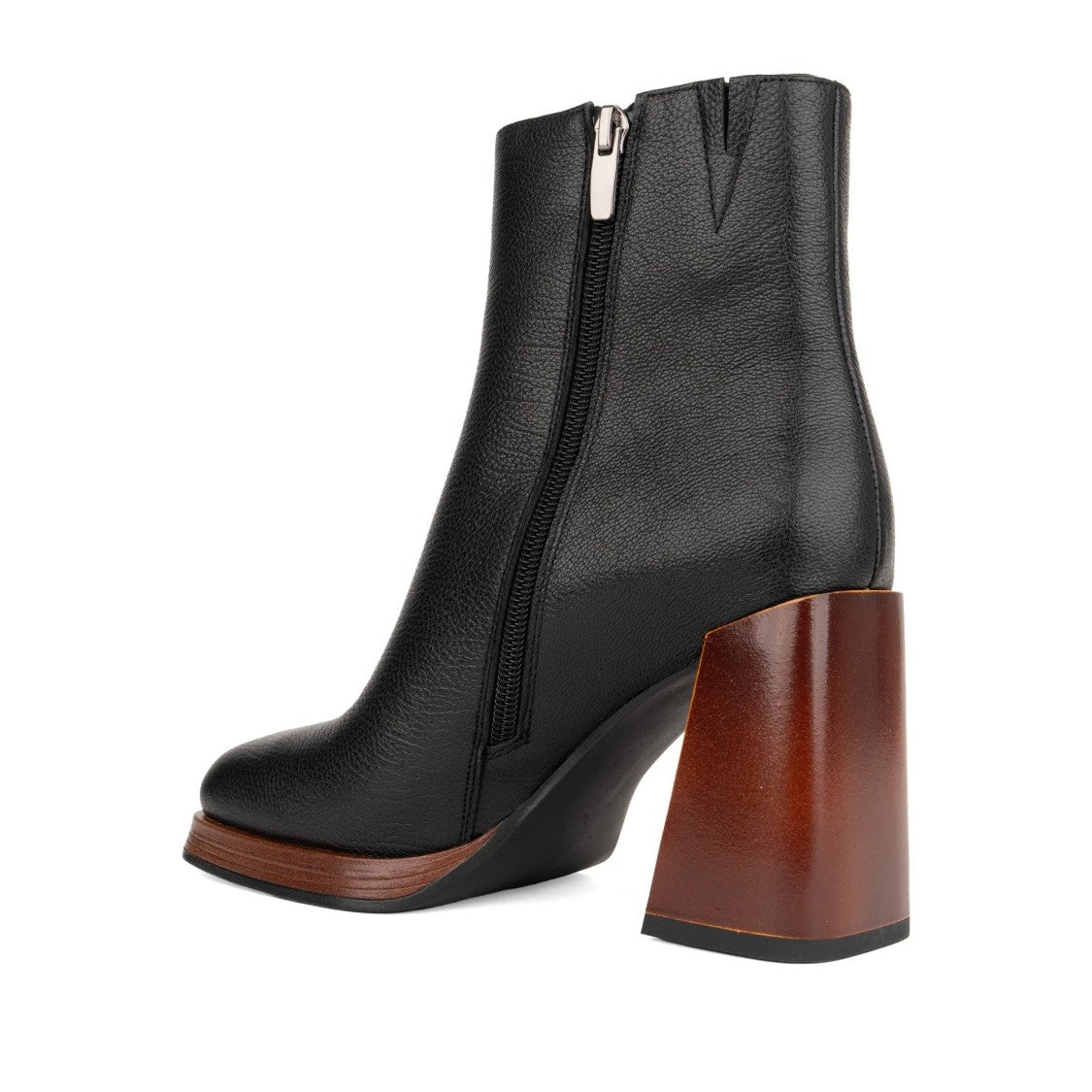 Linda Baumann Black Leather Chunky Heel Boots