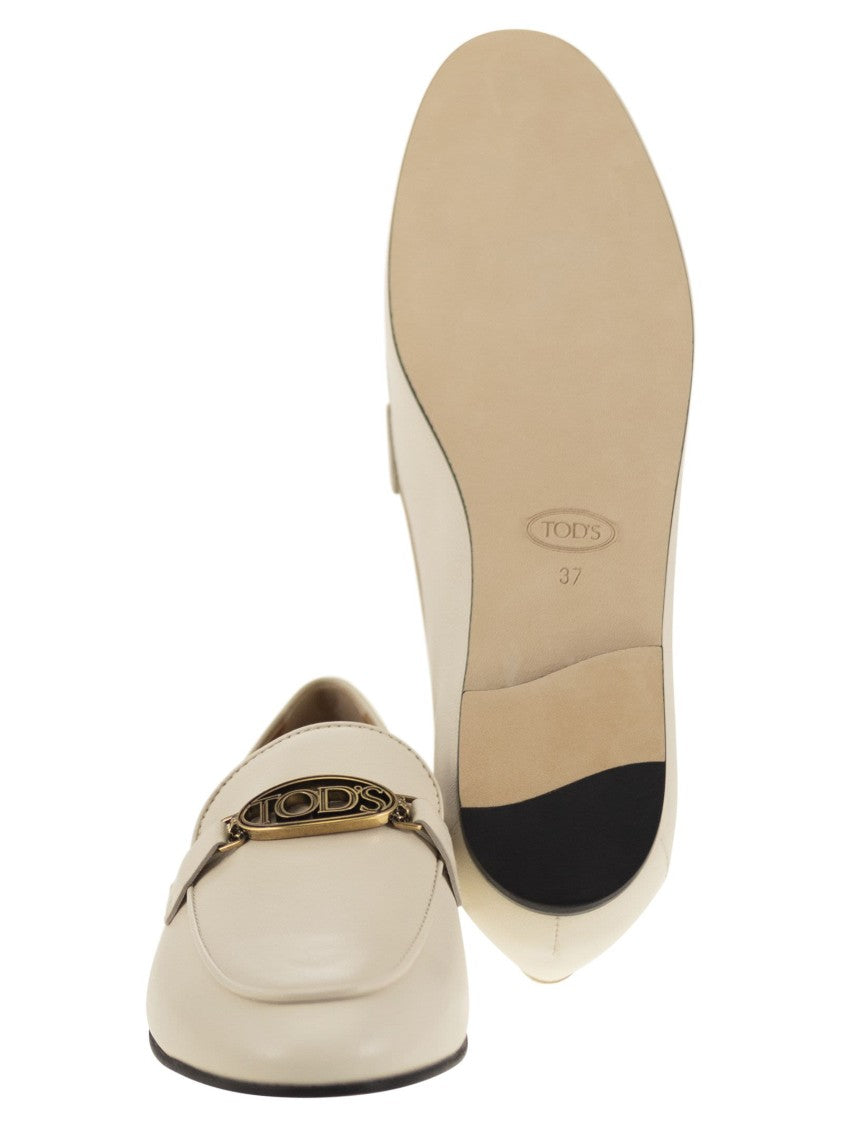 Tod's Goatskin Leather Moccasin