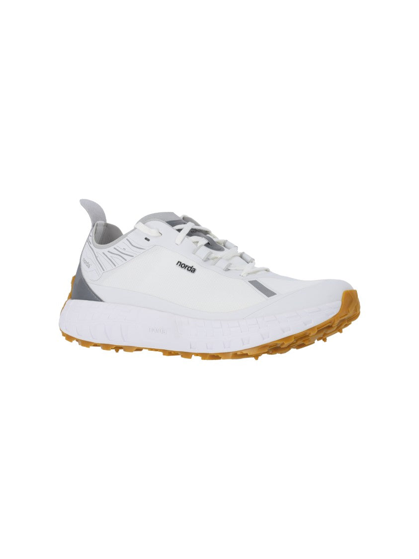 Norda Streamlined White Sneakers With Subtle Grey Accents