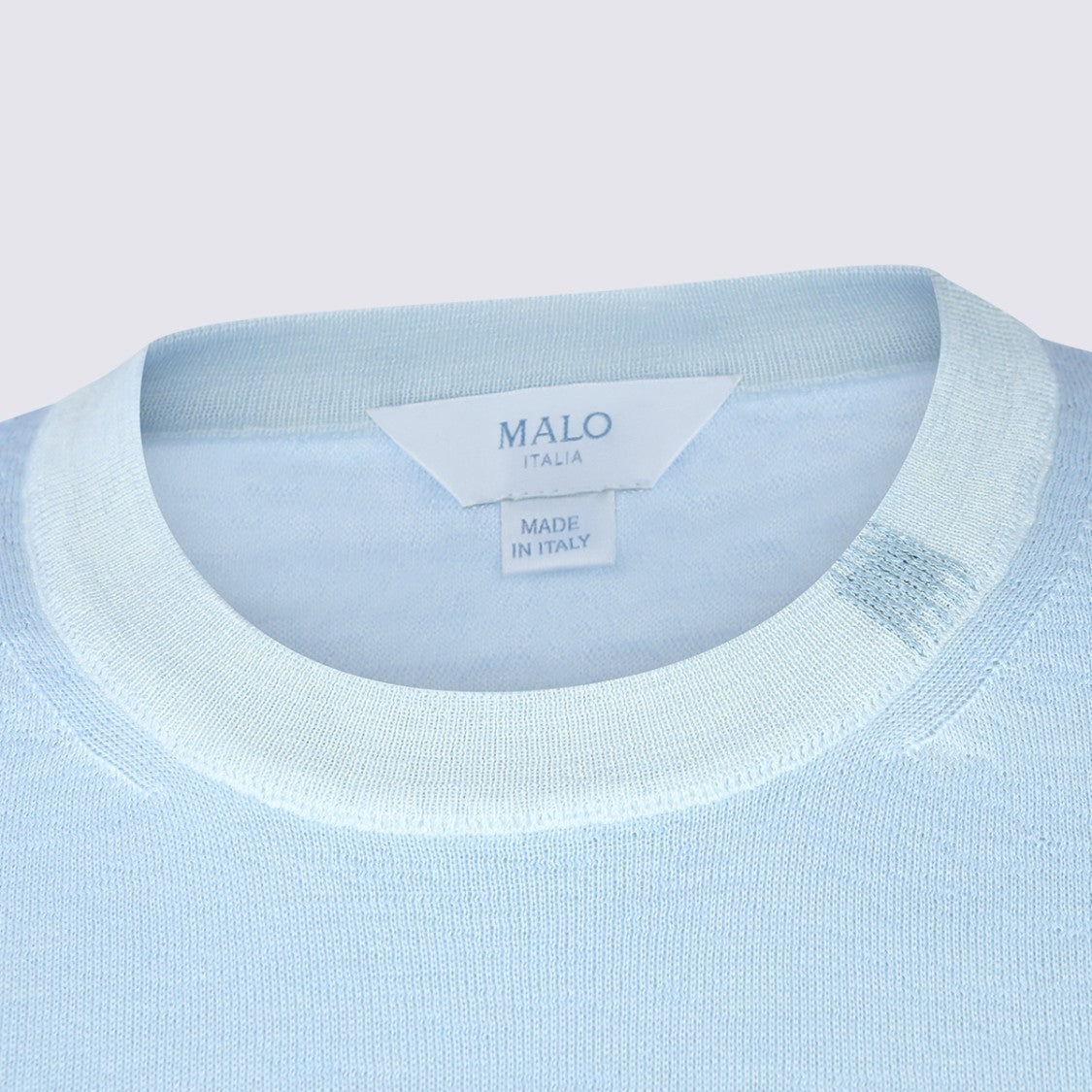 Malo Light Blue Short-Sleeve Sweater With Fitted Silhouette And Round Neckline