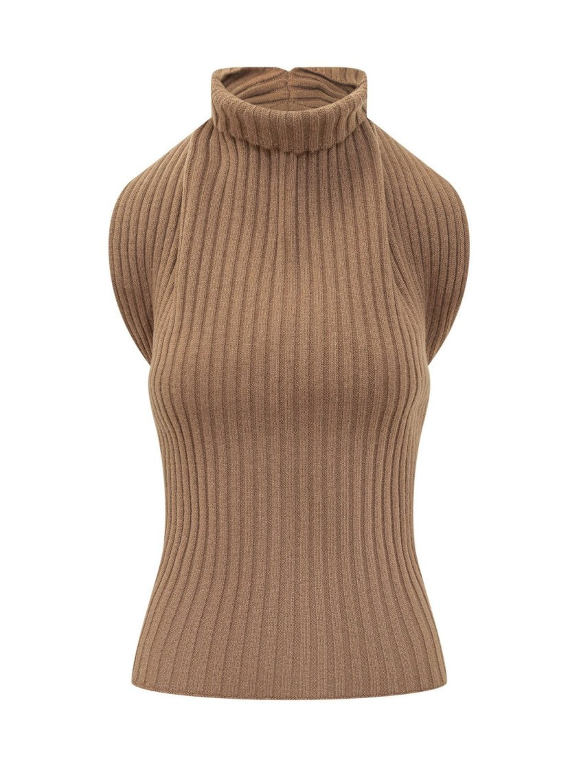 Victoria Beckham Minimalist Grey Top With Smooth Texture