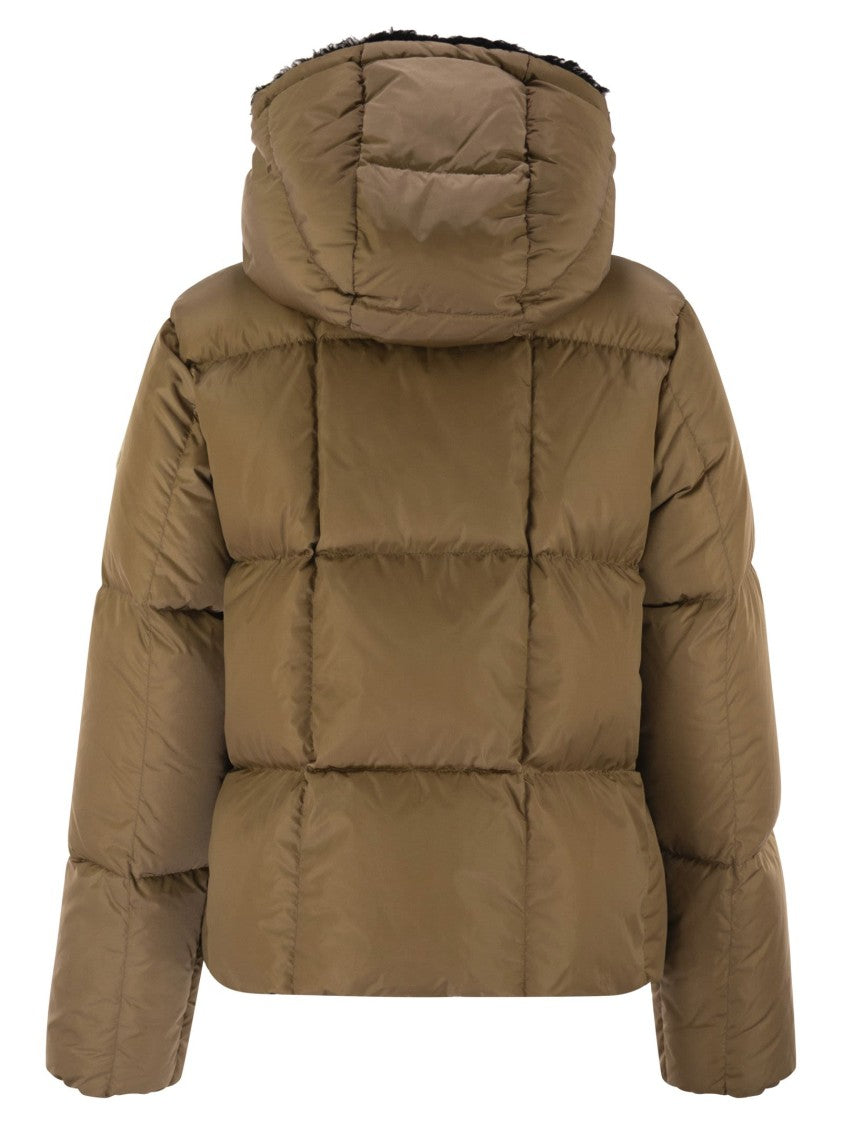 Moncler Castelnou - Short Down Jacket With Hood And Square Quilting