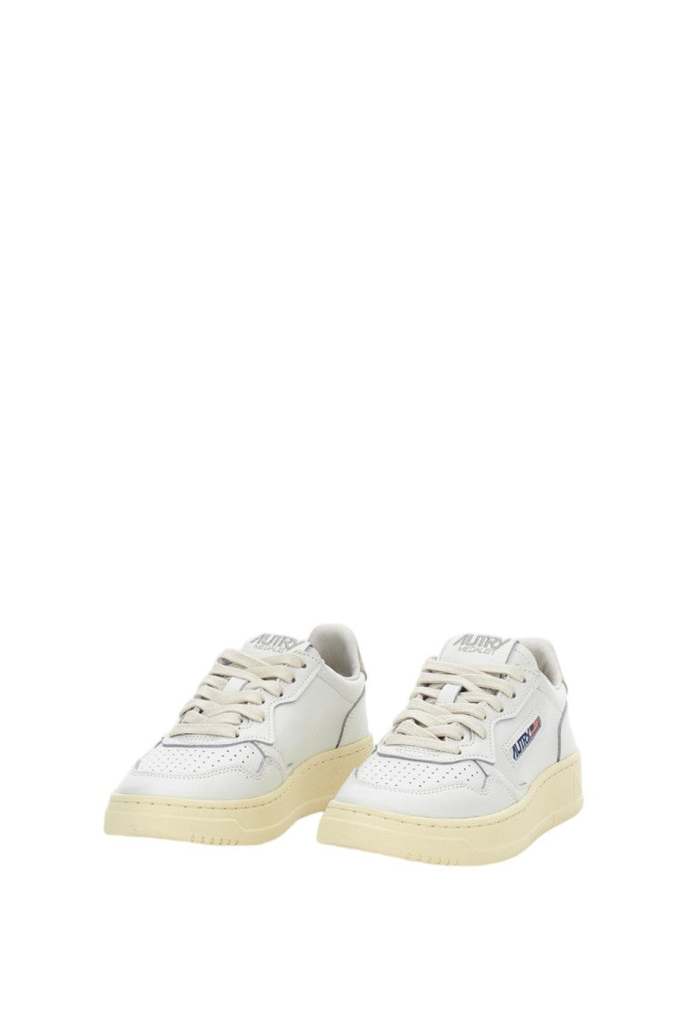 Autry White Medalist Low Leather Sneakers