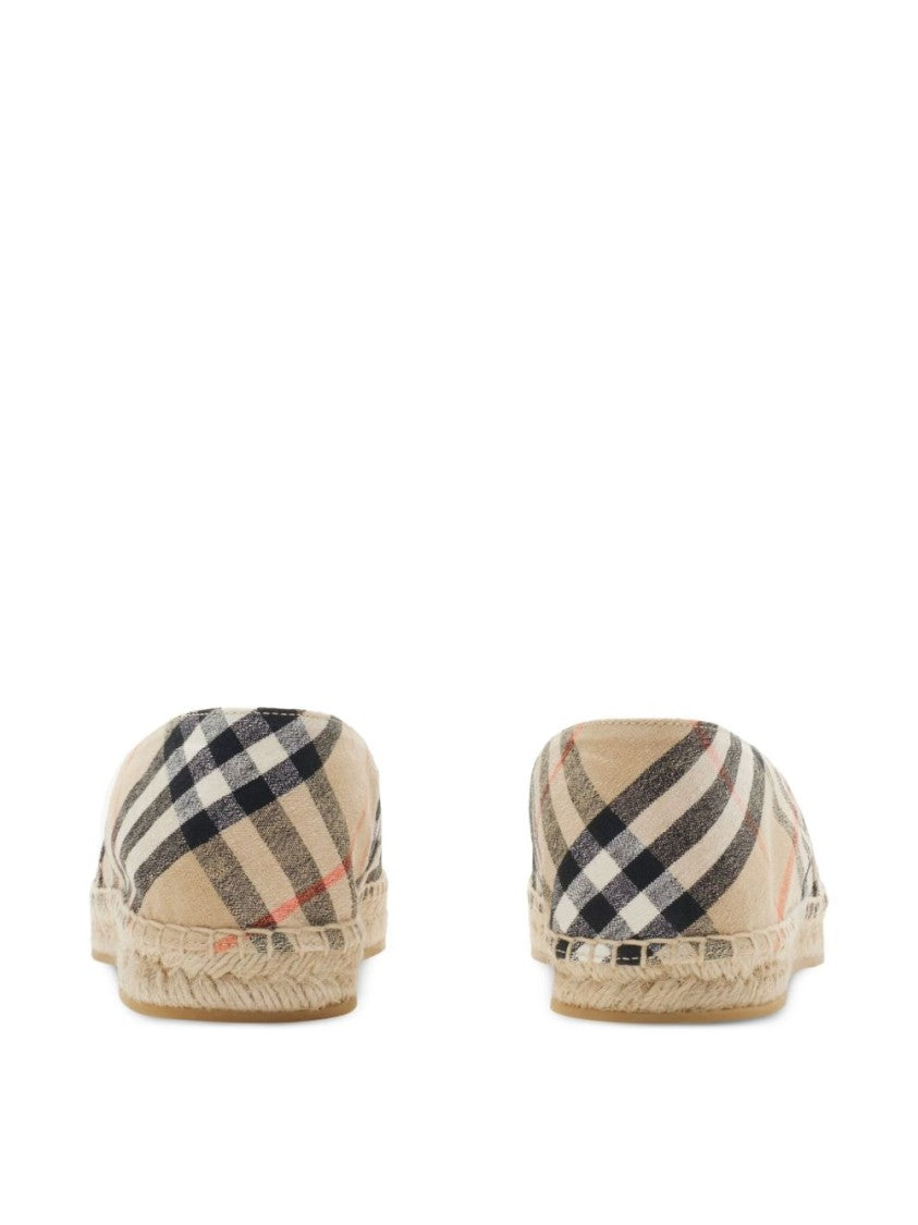 Burberry Classic Slip-On Flat Shoes With Check Pattern