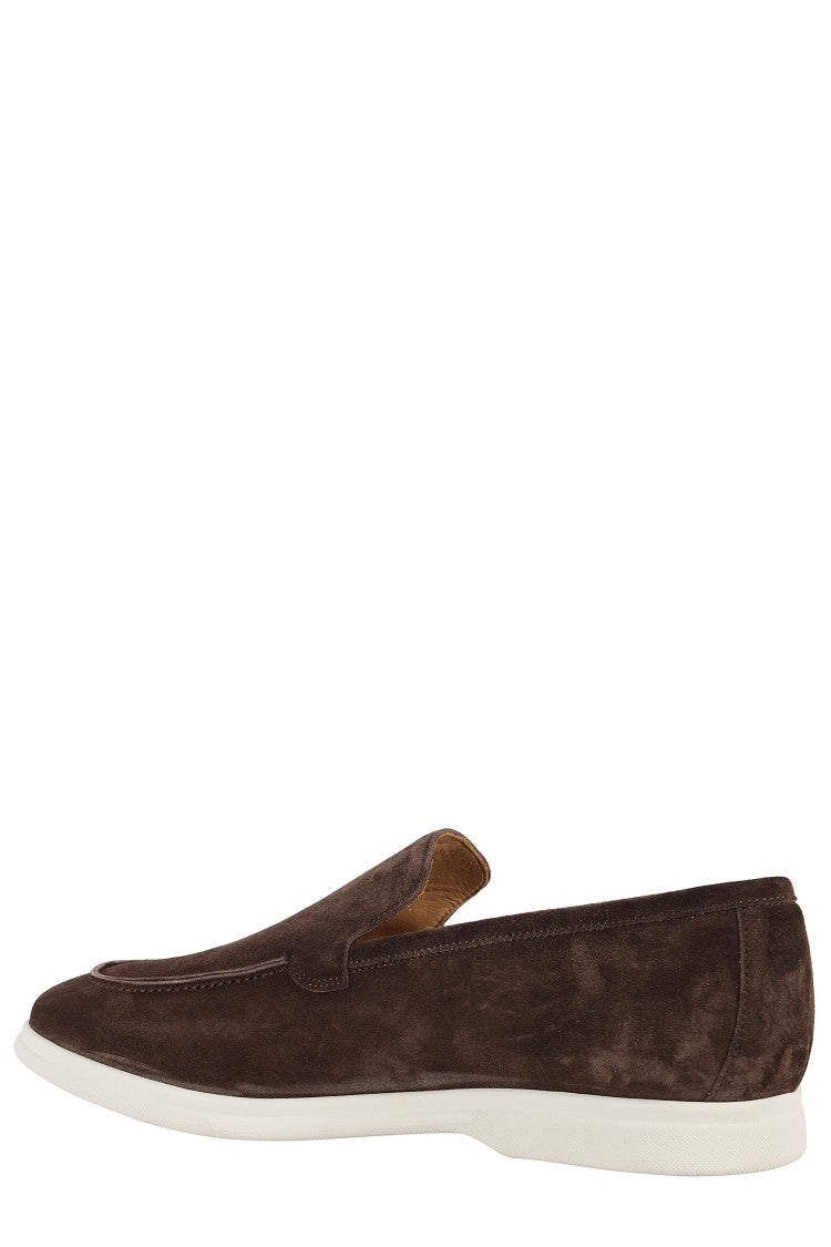 Tagliatore Moccasin With Almond Toe Design And Rubber Sole