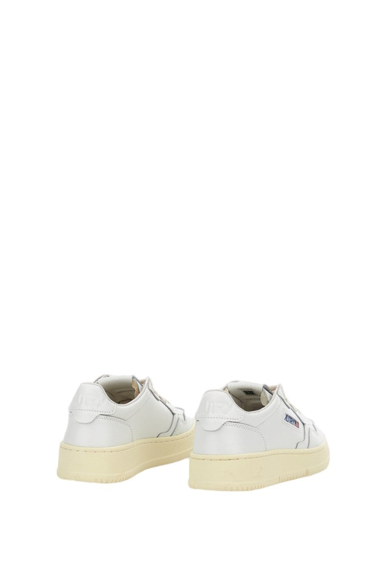 Autry White Medalist Low Leather Sneakers
