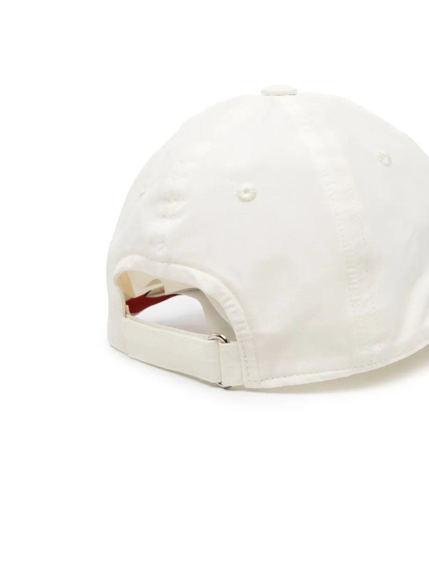 424 Minimalist Neutral Hat With Clean Silhouette