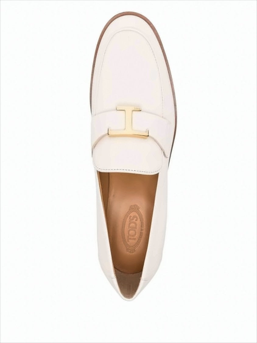 Tod's Smooth Leather Loafers With Subtle Metallic Accent