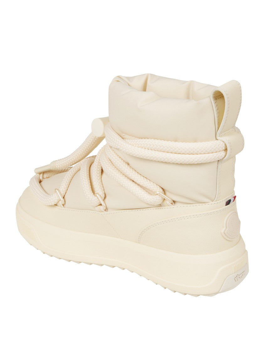 Moncler Classic White Boots With Rounded Toe