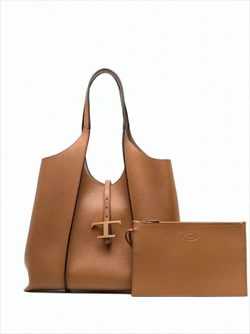 Tod's Structured Smooth Leather Shoulder Bag With T-Shaped Buckle