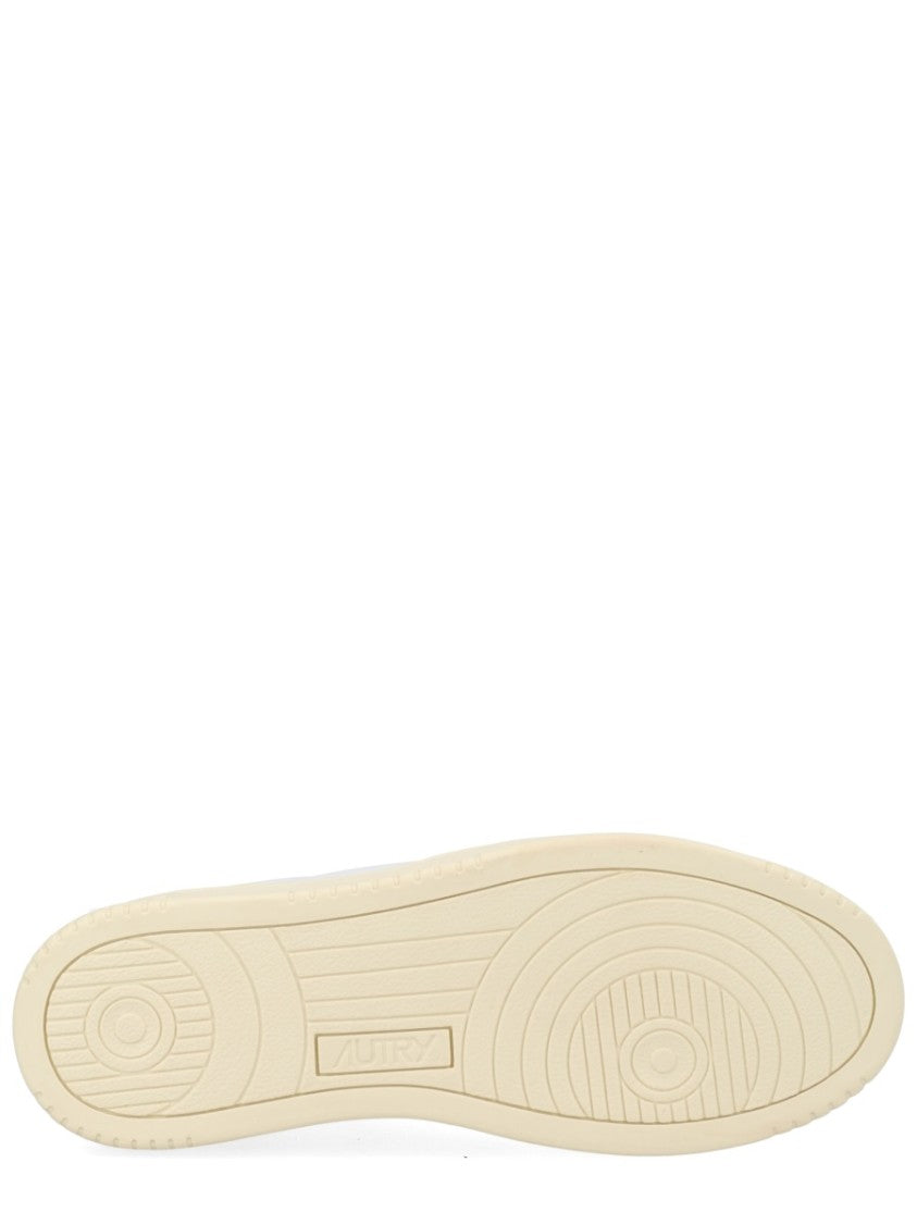 Autry Medalist Low Leather Suede Accent Sneakers