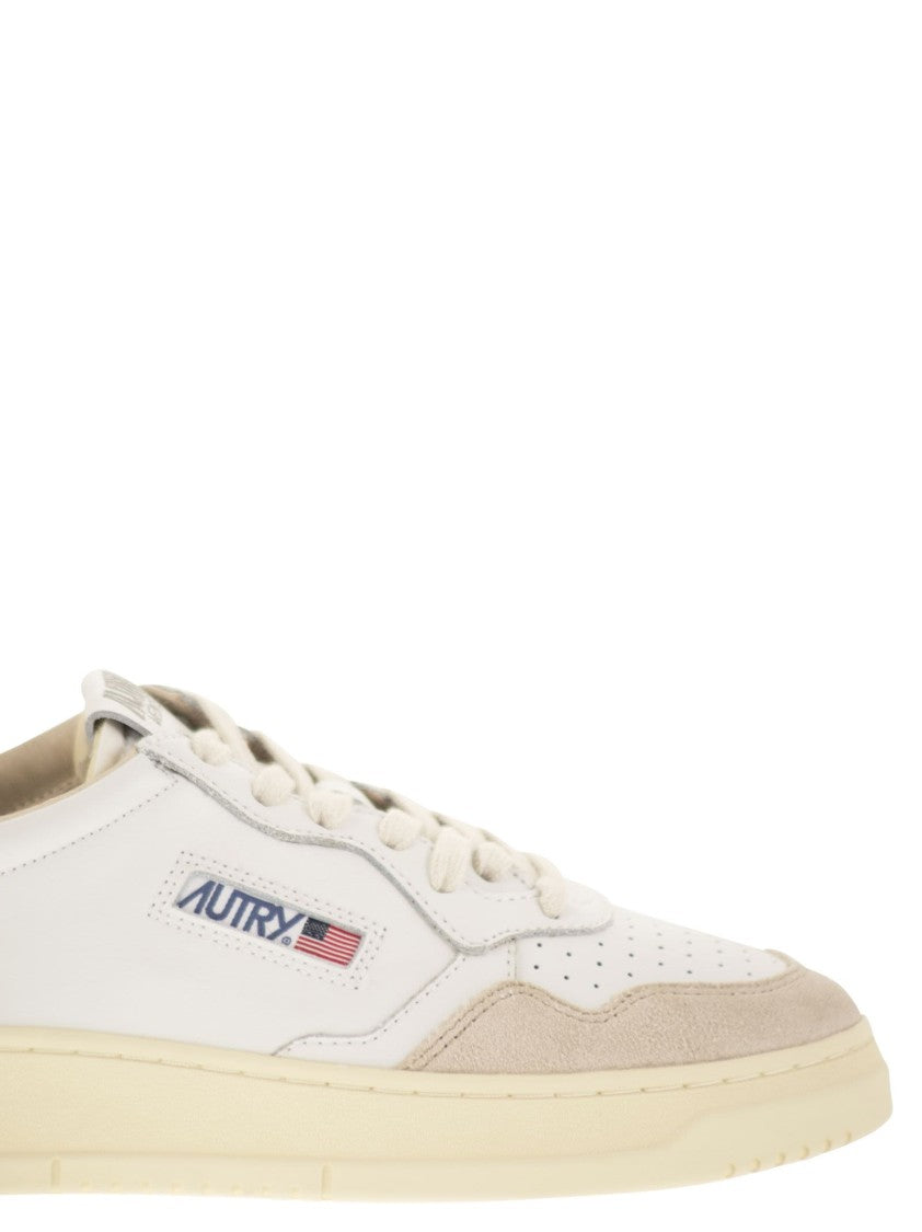 Autry Medalist Low - Leather And Suede Sneakers