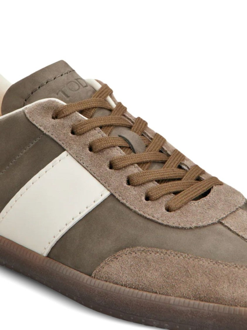 Tod's Low-Profile Calf Leather Sneakers With Contrasting Detailing
