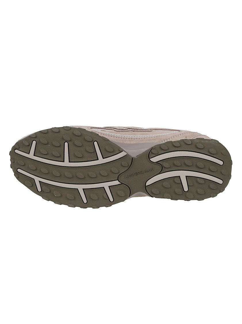 New Balance 204L Suede Polyester Sneakers