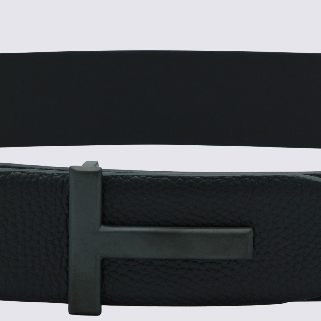 Tom Ford Textured Black Leather Belt With Distinctive 'T' Buckle