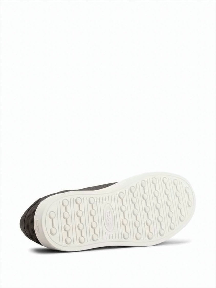 Tod's Smooth Pebbled Leather Low-Top Sneakers