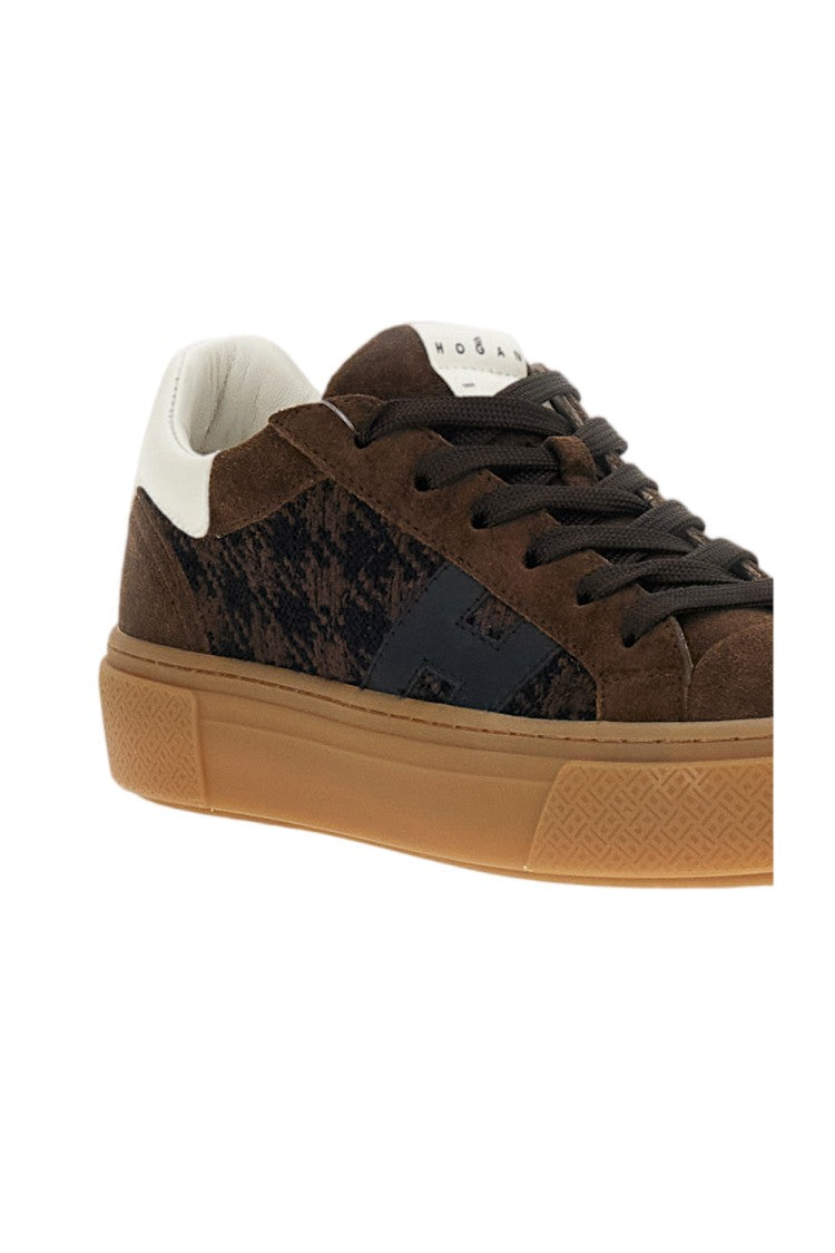 Hogan Skater-Inspired Low-Top Sneakers With Memory Foam Insole