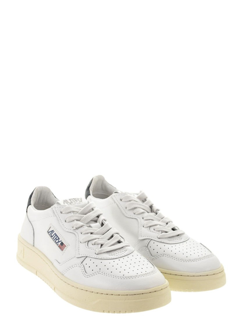 Autry Medalist Low - Leather Sneakers