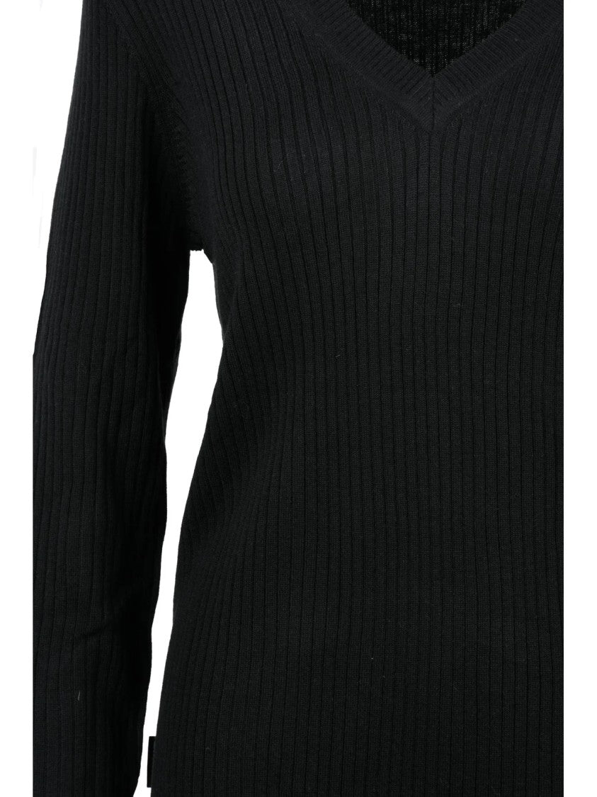 Blauer V-Neck Ribbed Underlayer With Warm Texture