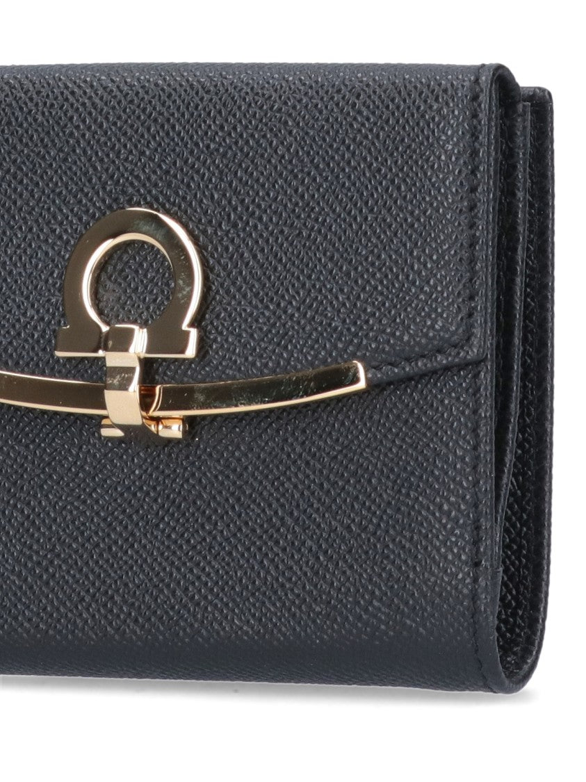 Ferragamo Small Gancini Wallet – Black