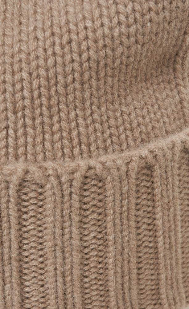 Kangra Ribbed Cashmere Beanie With Aesthetic