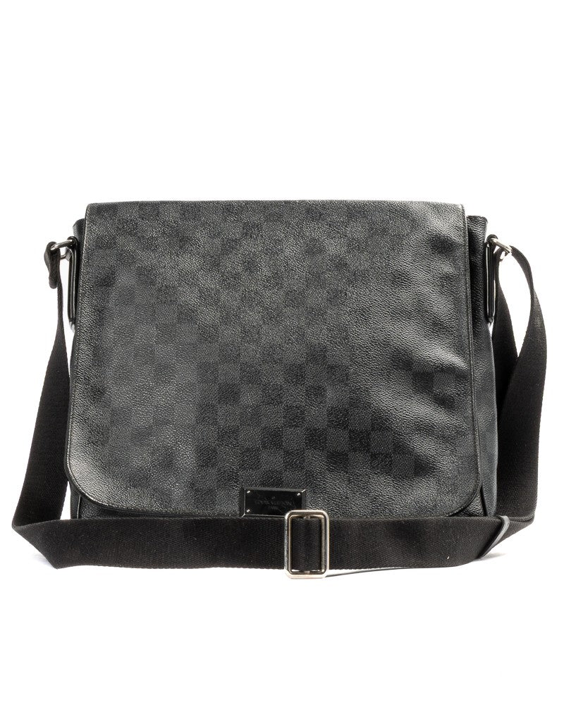 Louis Vuitton District Mm Damier Graphite