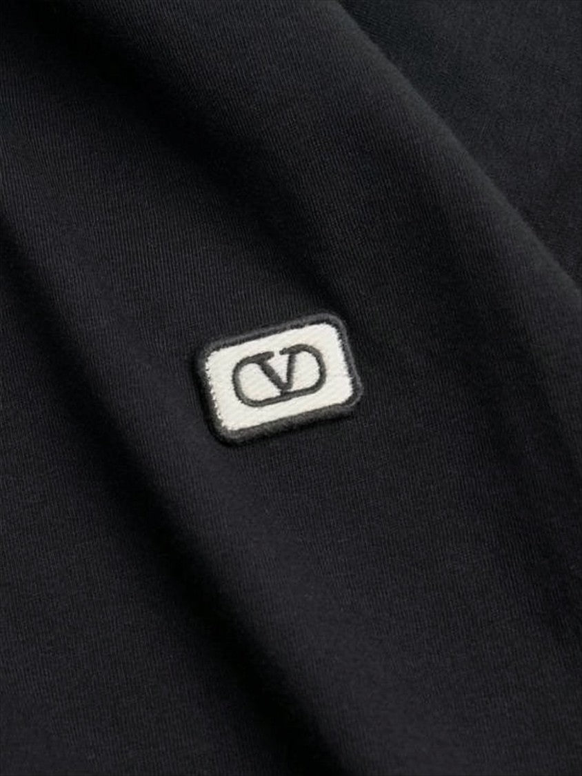 Valentino Garavani Minimalist Black Cotton T-Shirt With Logo Patch
