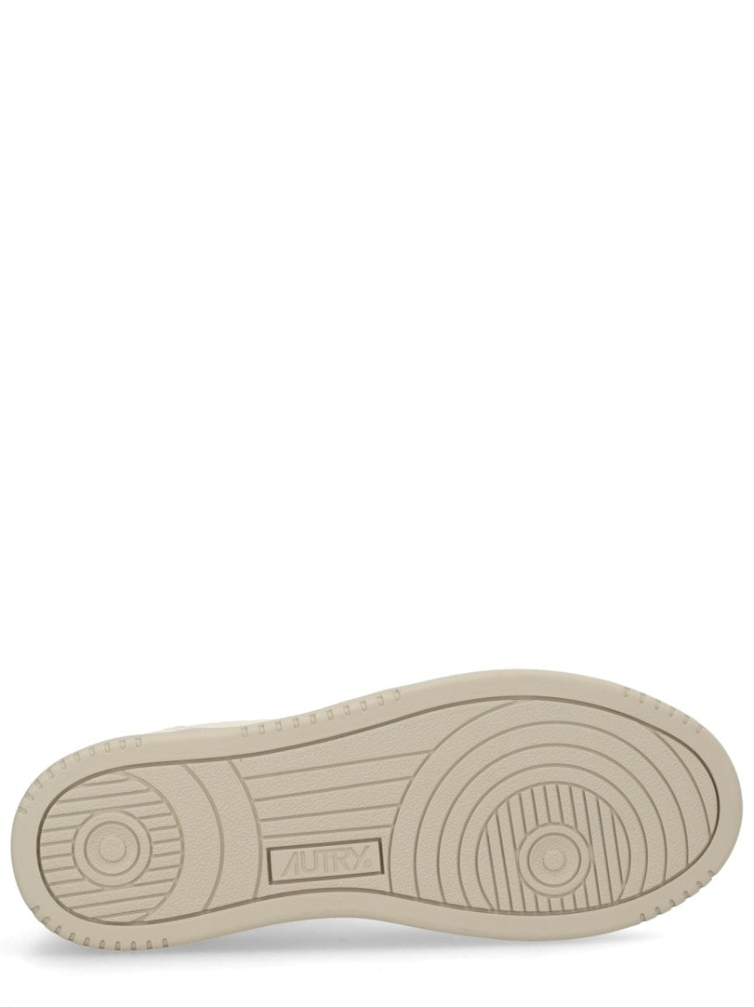 Autry Medalist Low Metallic Accents Sneakers