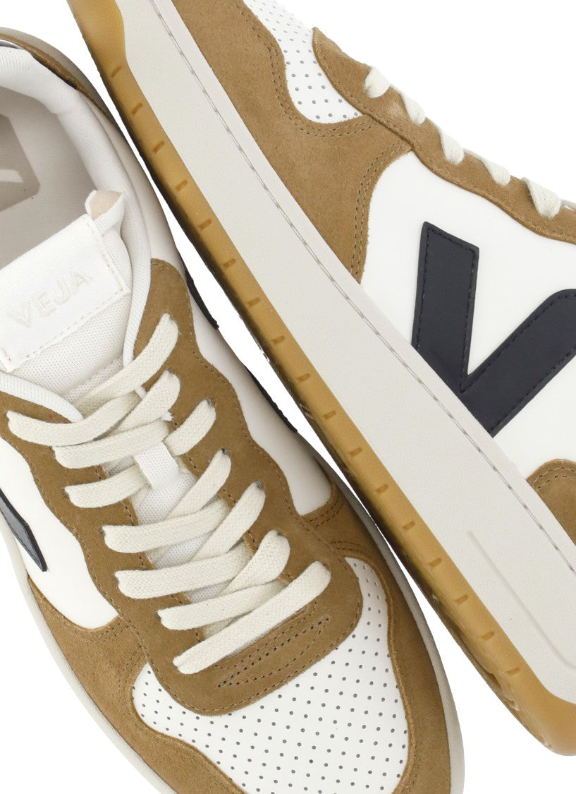 Veja White Suede Overlays Logo Low-Top Sneakers