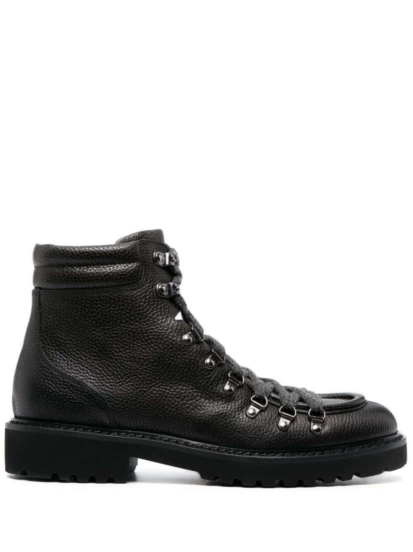 Doucal's Pebbled Leather Ankle Boots