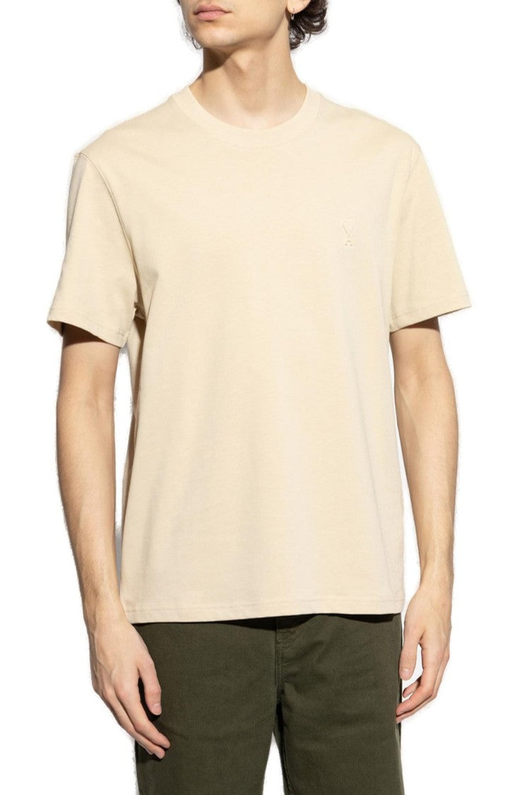 Ami Cropped Short-Sleeved T-Shirt With Minimalistic Design