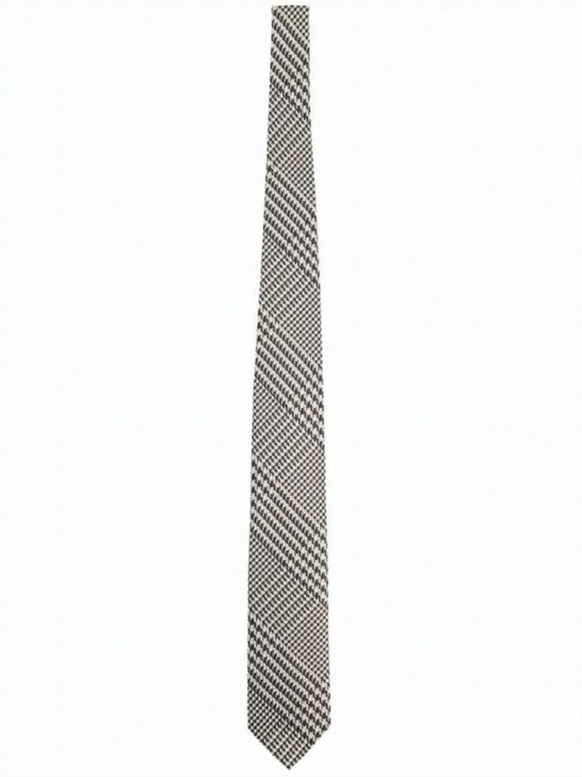 Tom Ford Monochrome Silk Necktie With Classic Houndstooth Pattern