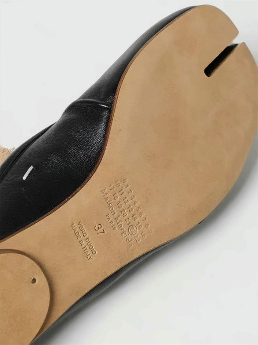 Maison Margiela Split-Toe Black Leather Mules With Textured Strap