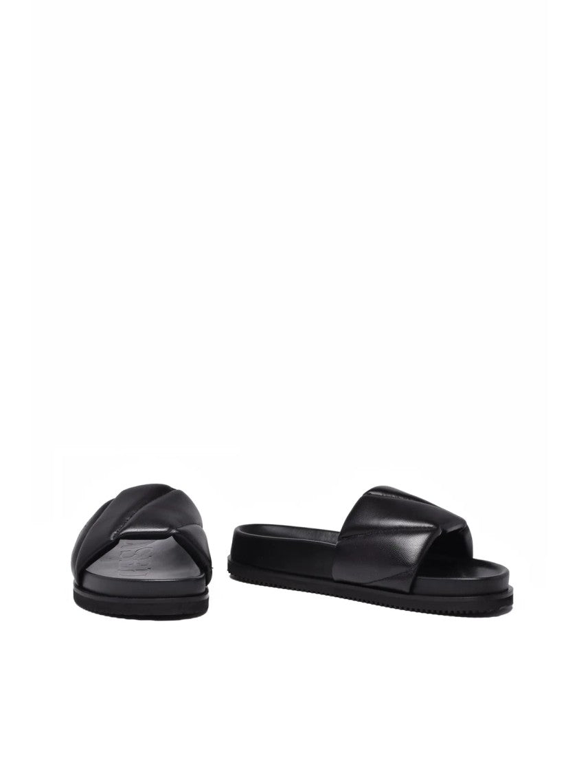 Closed Black Minimalist Leather Slide Sandals