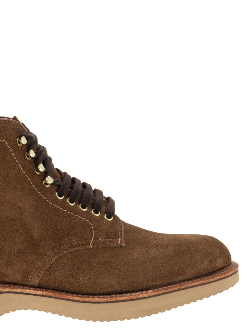 Alden M2804h Snuff Suede Boot With Contrast Stitching And Waxed Laces