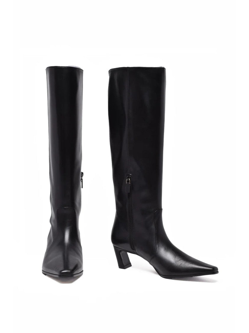 Stuart Weitzman Black Leather Pointed Boots