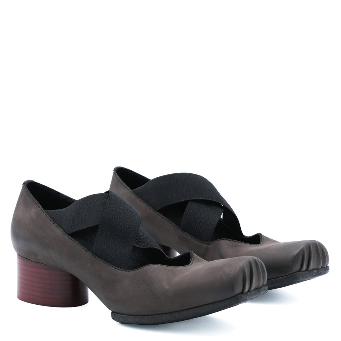 Uma Wang Brown Red Leather Elastic Band Mid-Wood Heel Pumps
