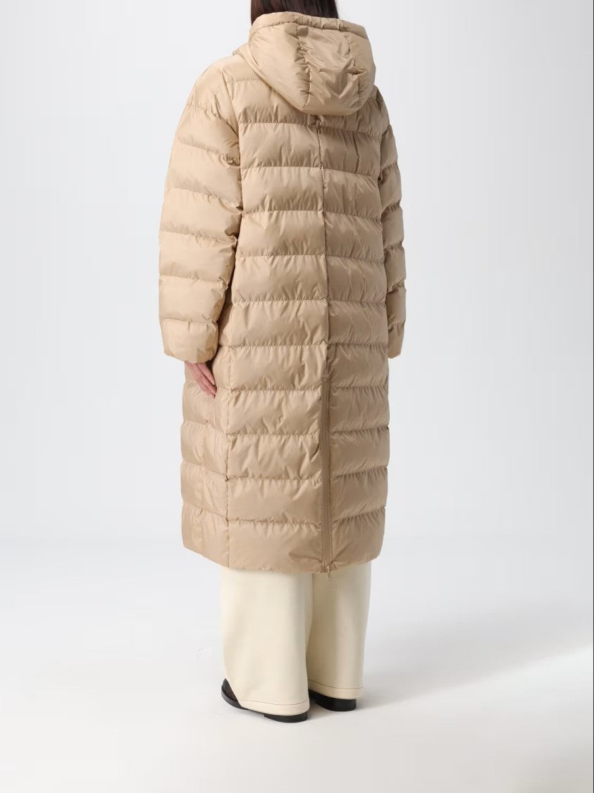 Max Mara Quilted Lightweight Puffer Coat With High Collar