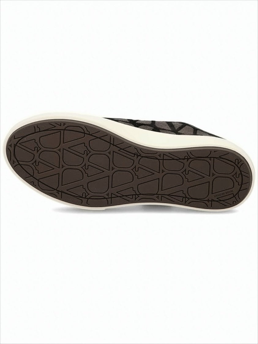 Valentino Garavani Low-Top Sneakers With Leather Accents